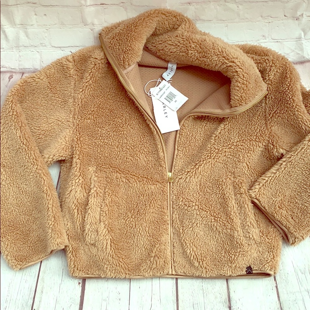 💜 Varley Highwood Jacket (camel color) - Picture 2 of 6